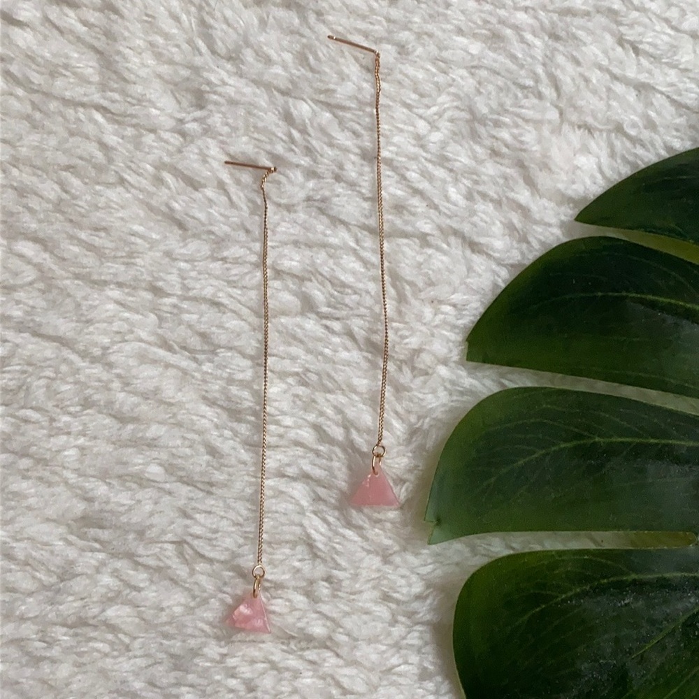 UO New Pastel Pink Geometric String Gold Earrings